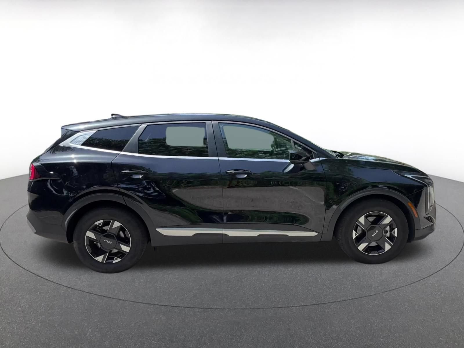 Used 2026 Kia Sportage LX FWD image 16