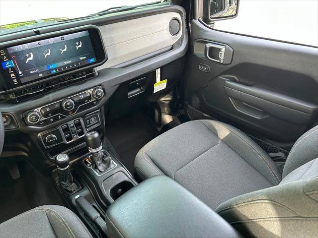 Certified 2025 Jeep Wrangler Unlimited Sport AWD/4WD image 12