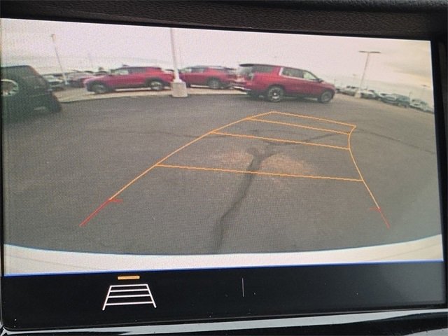 Used 2022 Chevrolet Trax LT w/ Sport Edition image 3