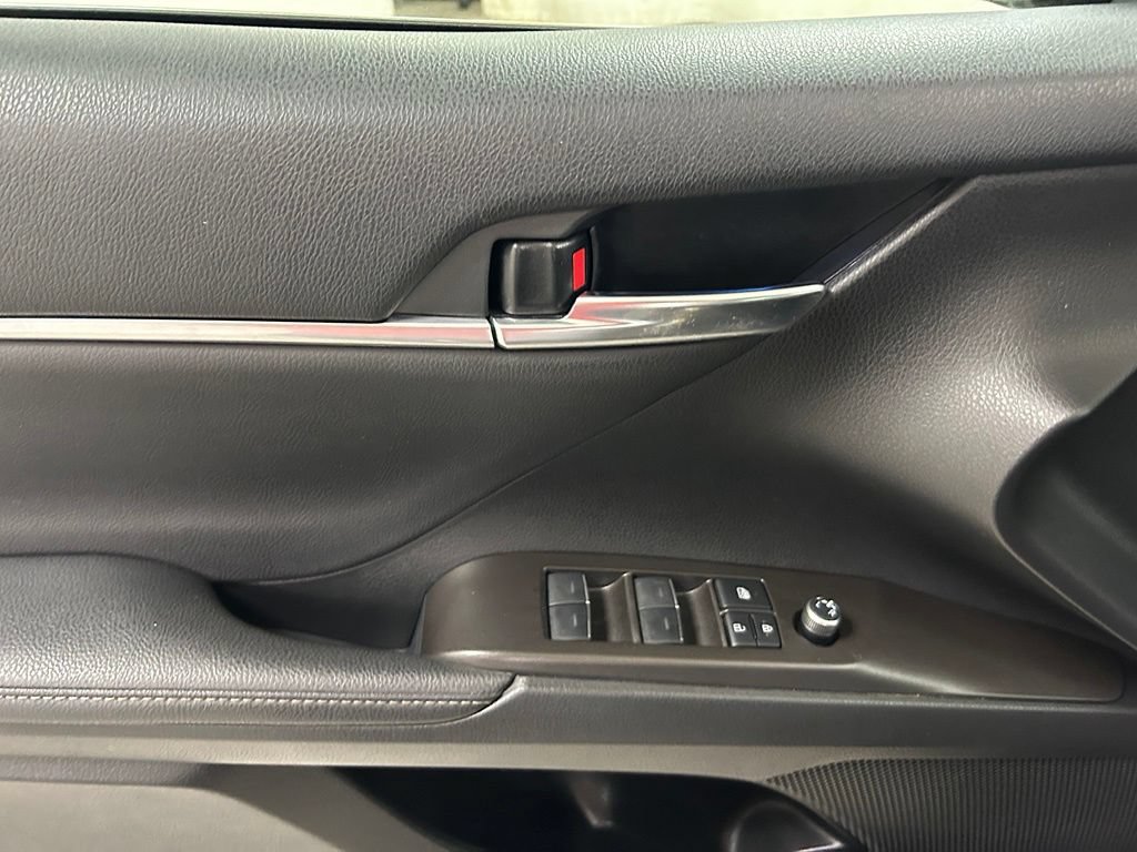 Certified 2022 Toyota Camry XSE w/ Navigation Package FWD image 17