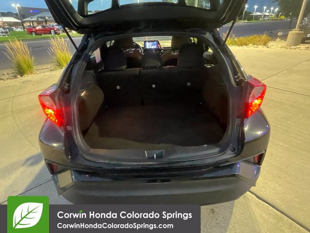 Used 2019 Toyota C-HR XLE FWD image 28