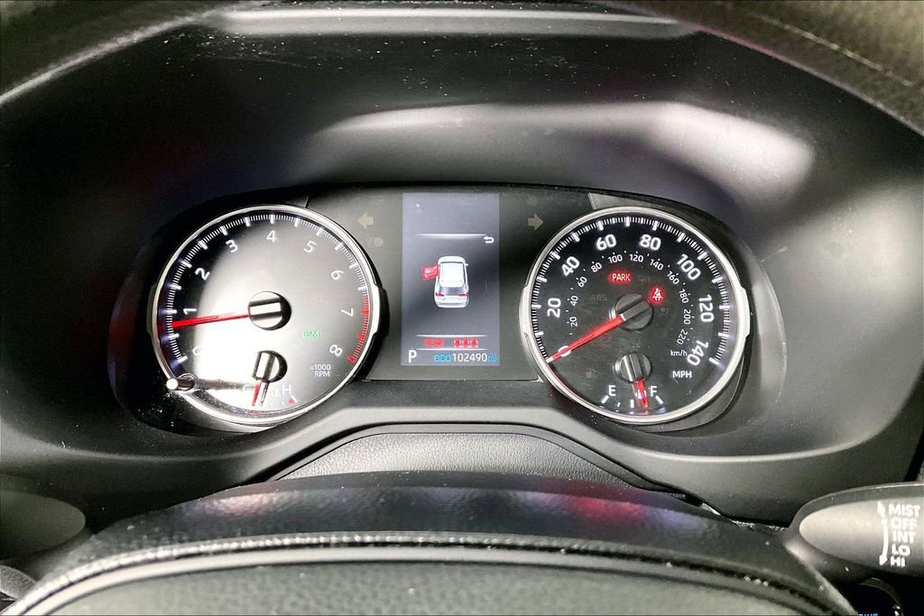 Used 2021 Toyota RAV4 XLE image 20