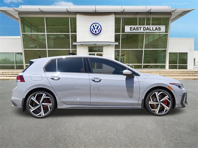 New 2025 Volkswagen GTI SE image 2