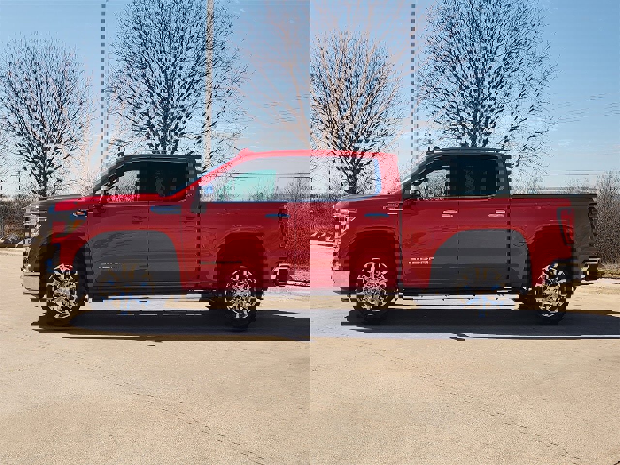 Used 2021 GMC Sierra 1500 SLT image 4