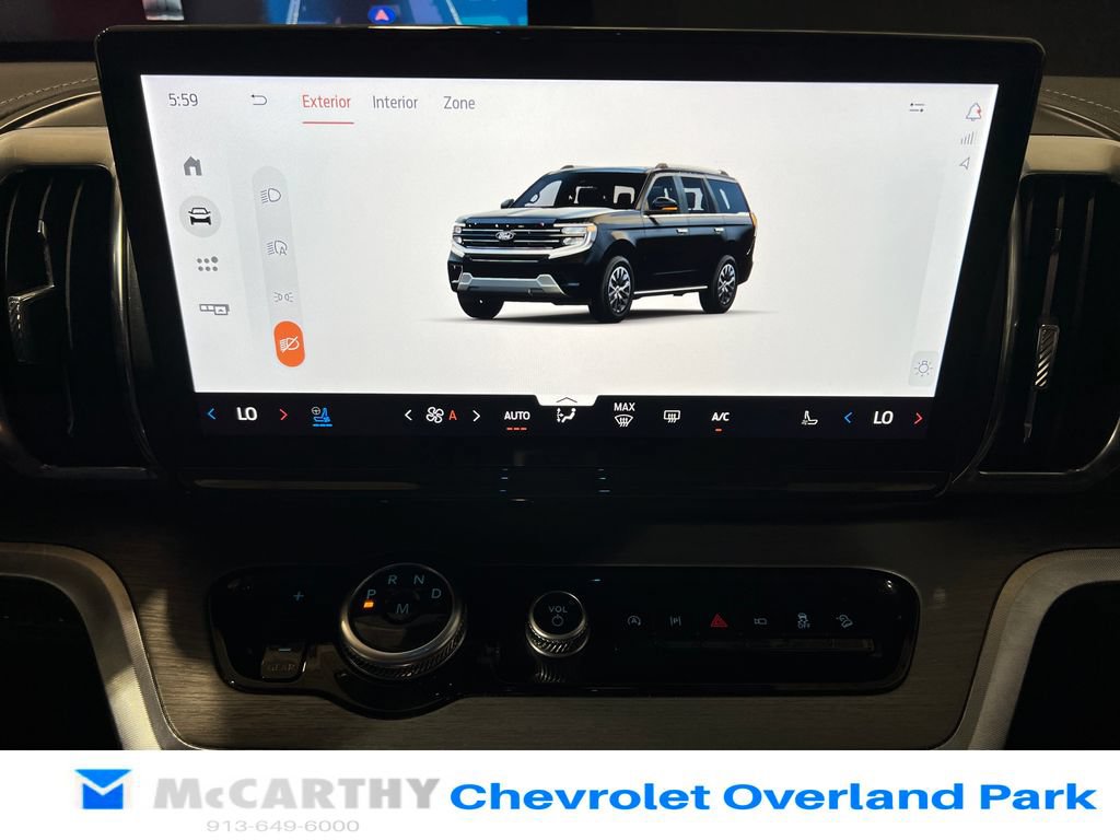 Used 2025 Ford Expedition Platinum AWD/4WD image 15