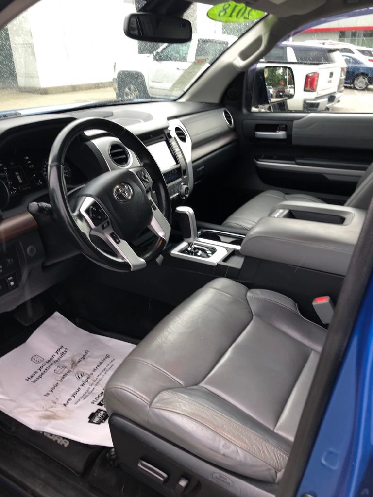 Used 2018 Toyota Tundra Limited w/ Limited Premium Package AWD/4WD image 27