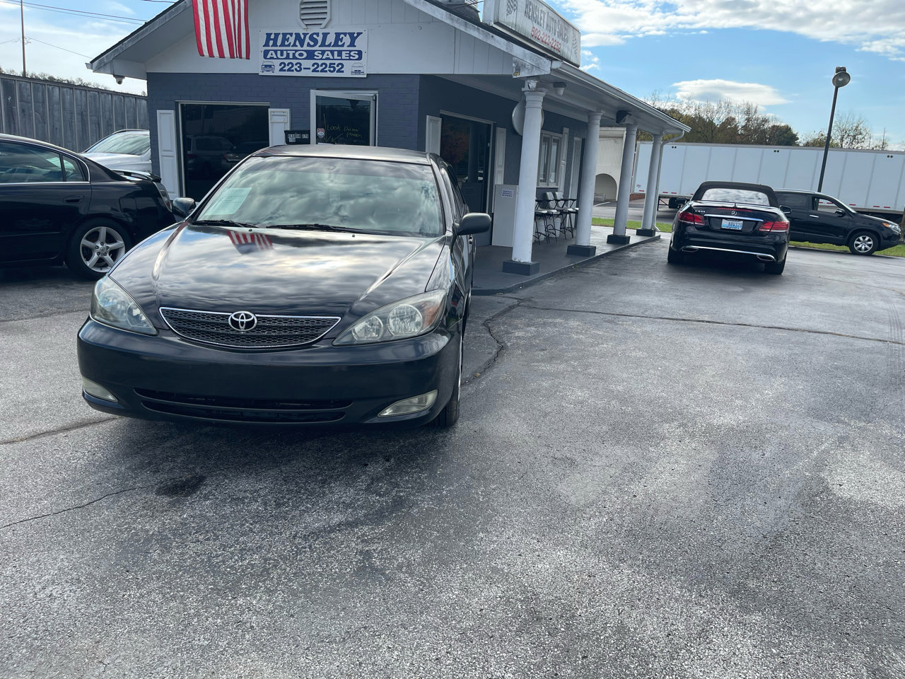 Used 2003 Toyota Camry XLE image 1
