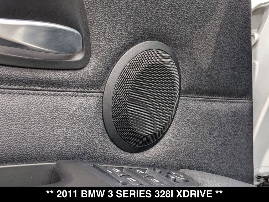 Used 2011 BMW 328i xDrive Sedan AWD/4WD image 24