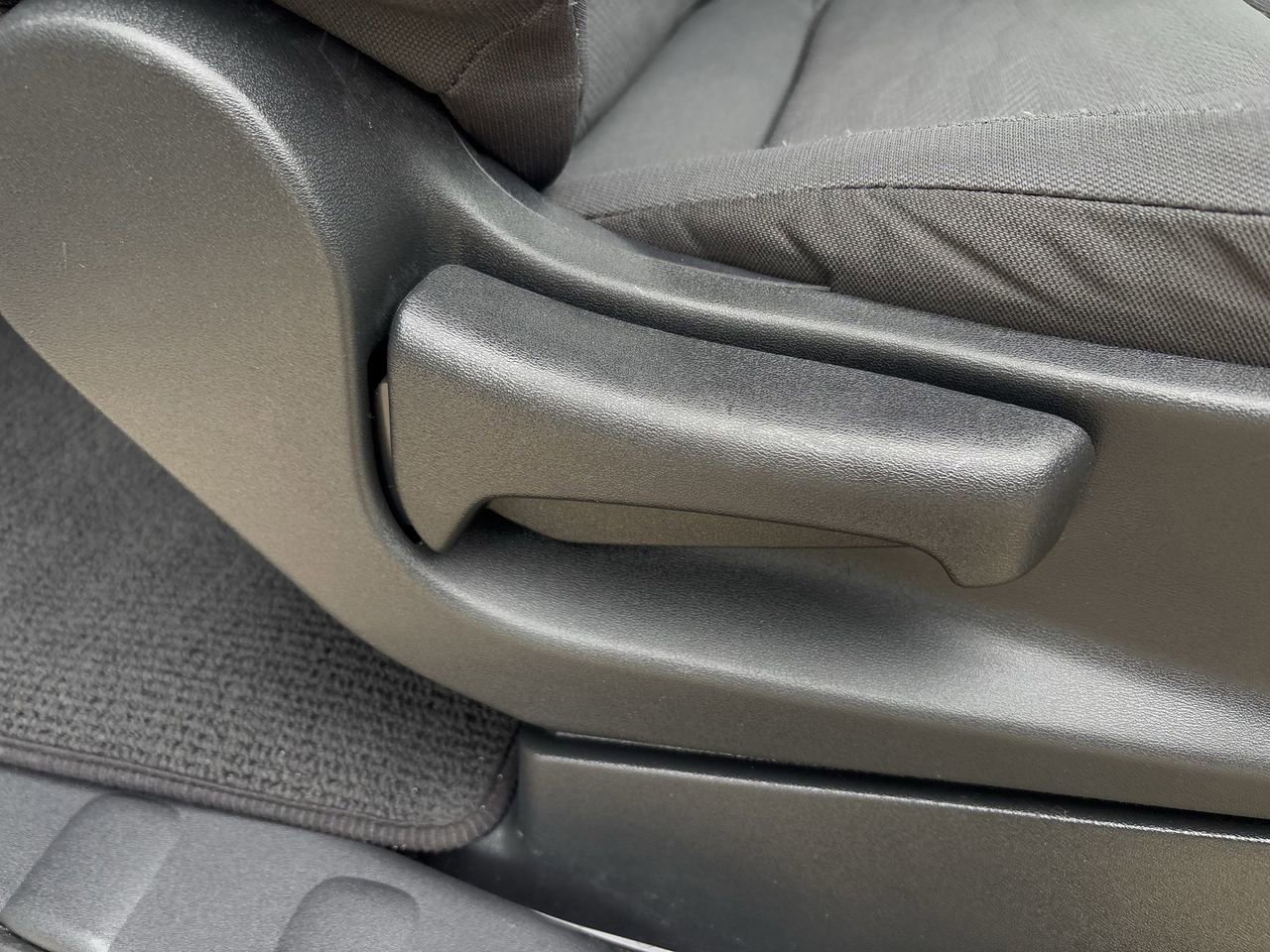 Used 2024 Nissan Frontier S image 29