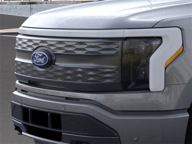 New 2025 Ford F150 Lightning Lariat image 17