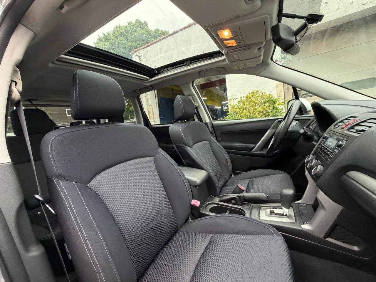 Used 2015 Subaru Forester 2.5i Premium w/ Popular Package #1 AWD/4WD image 41