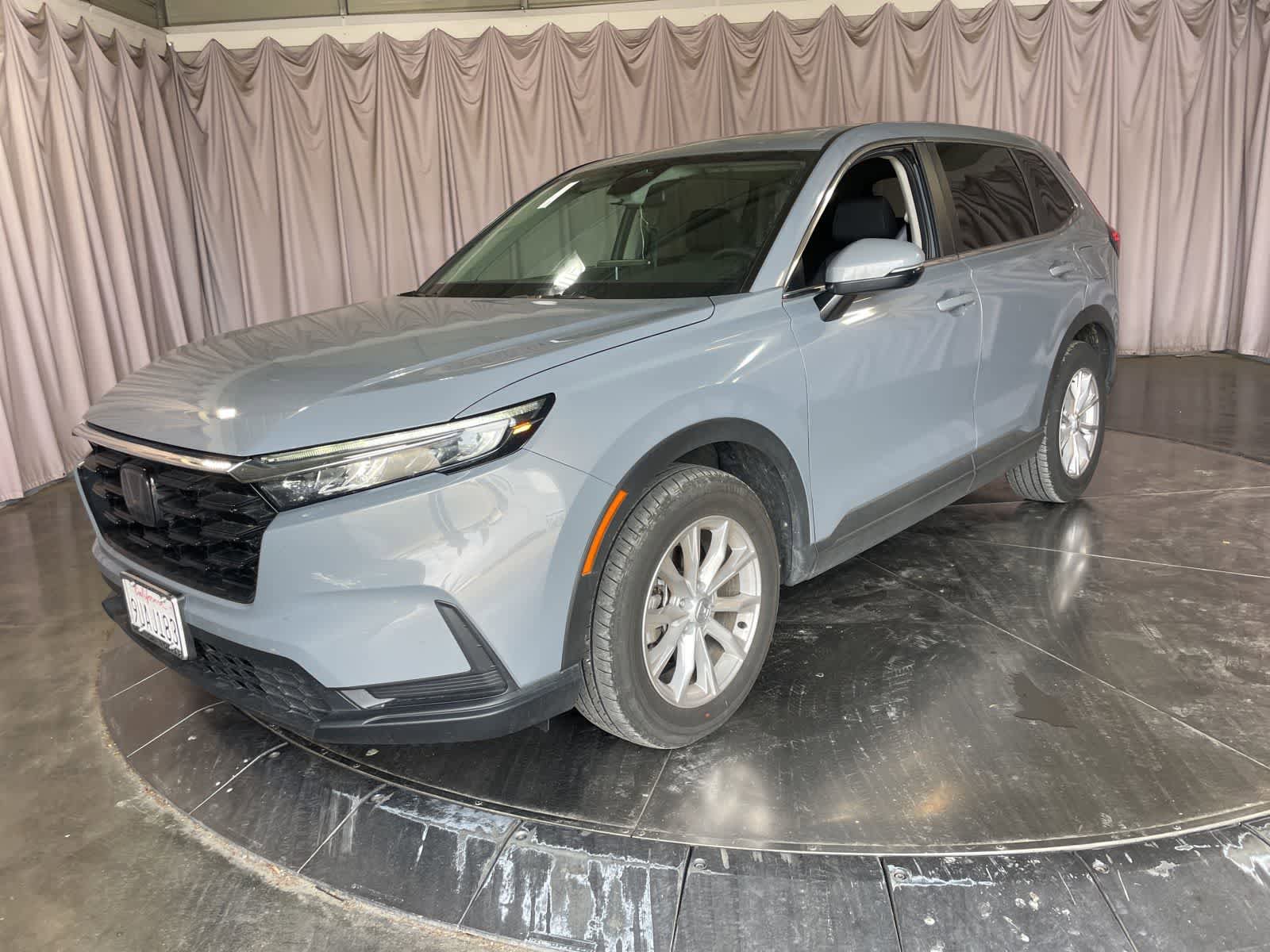 Used 2025 Honda CR-V EX image 2