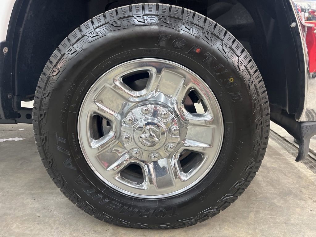 Used 2022 RAM 2500 Tradesman w/ Chrome Appearance Group image 12