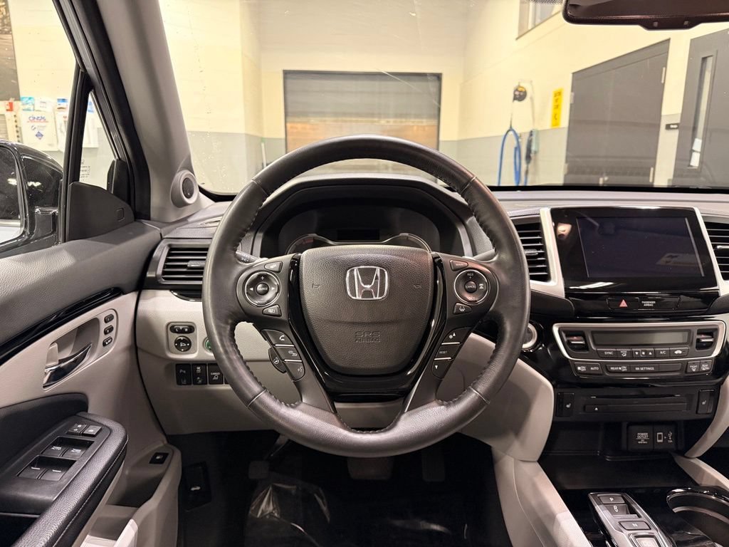 Used 2020 Honda Ridgeline RTL-E image 23