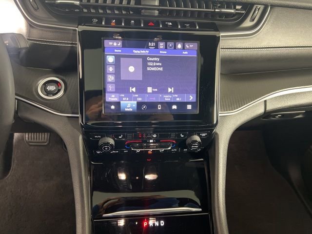 Certified 2023 Jeep Grand Cherokee L Laredo image 20