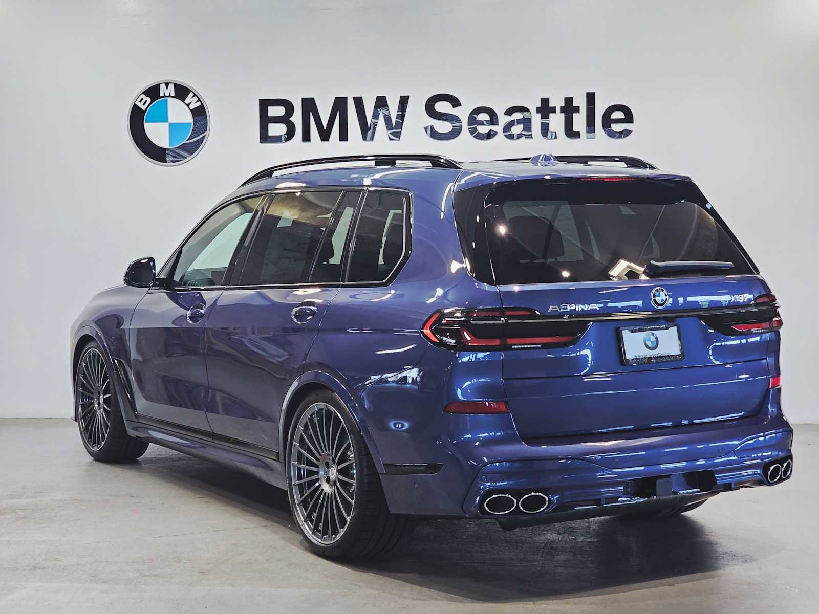 New 2026 BMW ALPINA XB7 image 4