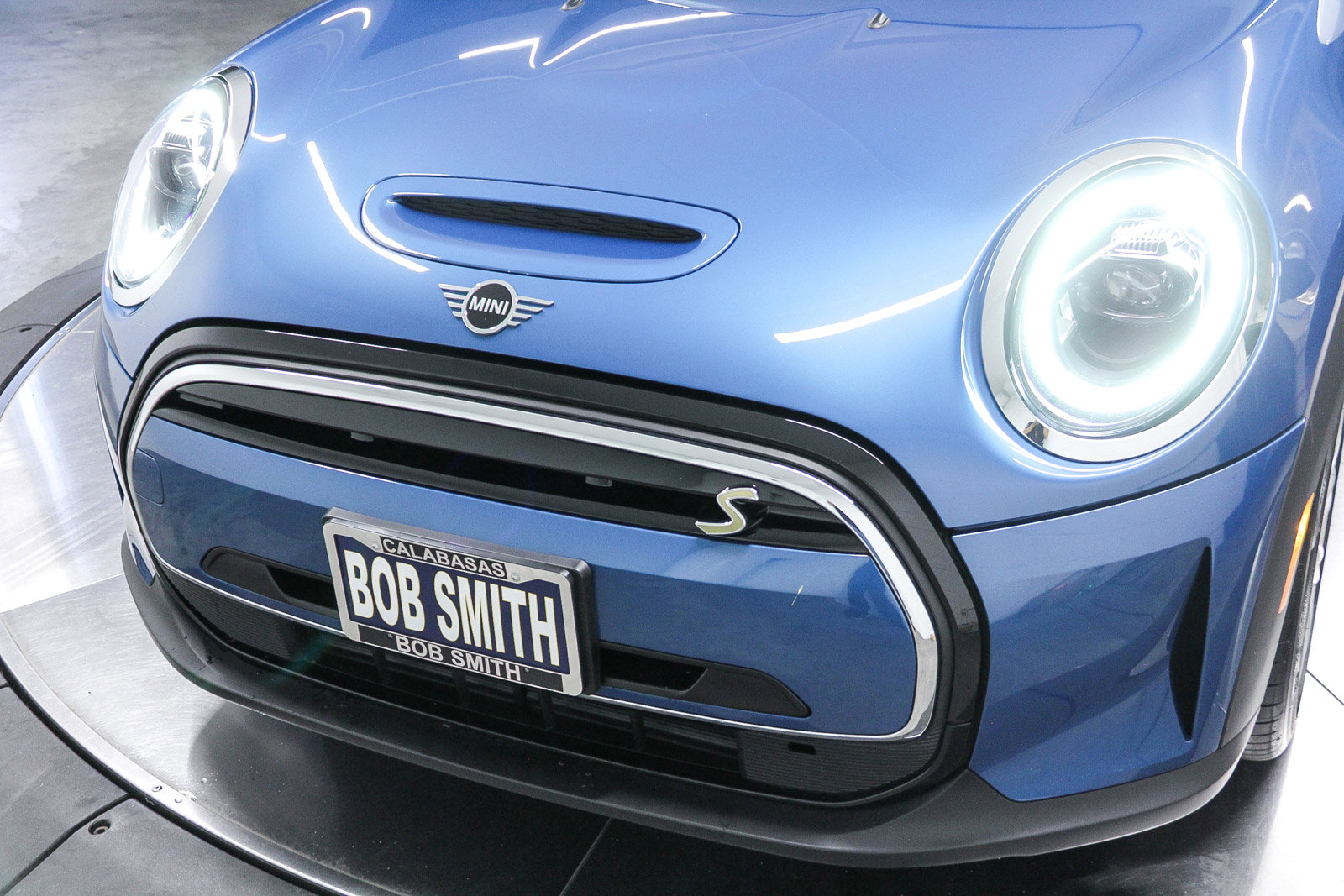 Certified 2024 MINI Cooper SE FWD image 11