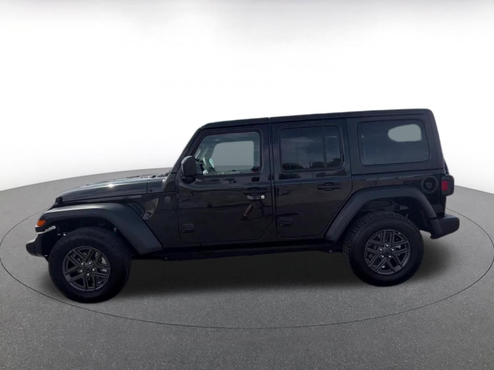 Used 2025 Jeep Wrangler Sport S image 8