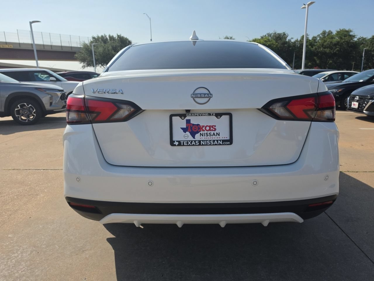 Used 2025 Nissan Versa SV w/ Trunk Package FWD image 5
