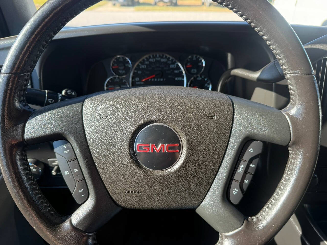Used 2023 GMC Savana 2500 w/ Driver Convenience Package RWD image 10