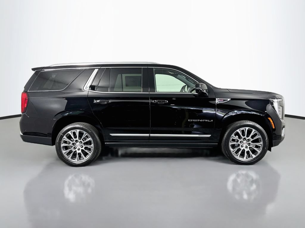 New 2026 GMC Yukon Denali w/ Denali Reserve Package AWD/4WD image 8