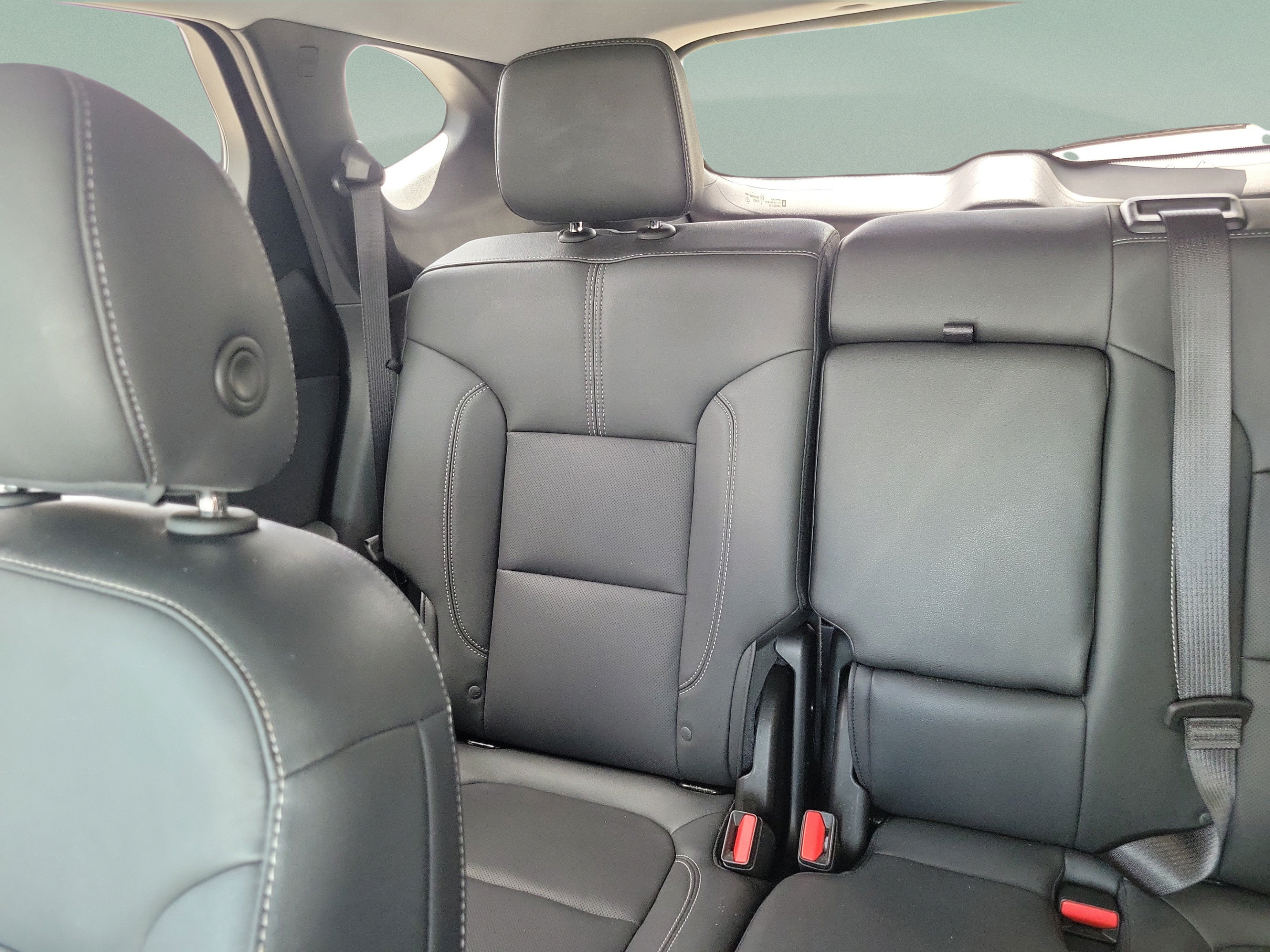 Used 2024 Chevrolet Blazer LT w/ Sound & Technology Package FWD image 8