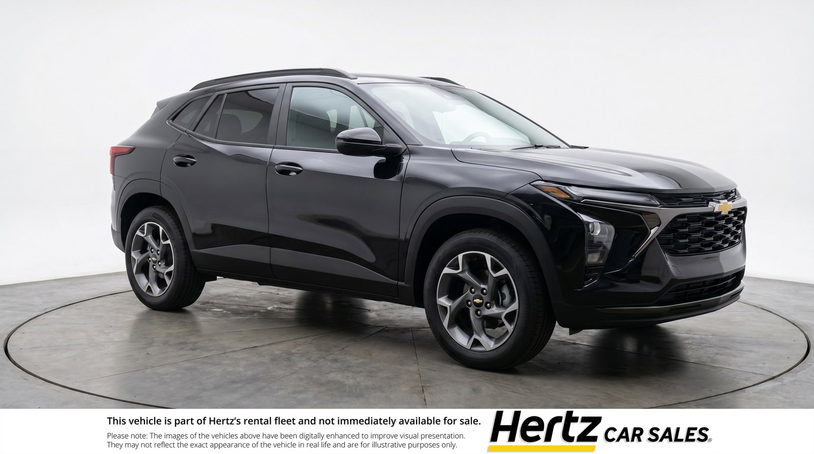 Used 2025 Chevrolet Trax LT FWD image 1