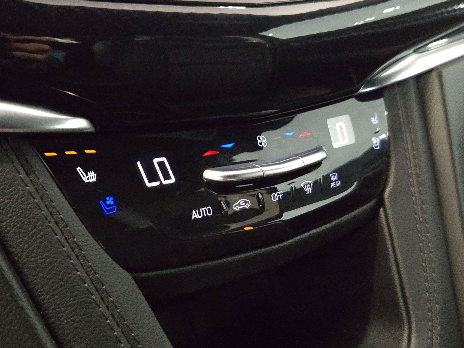 Certified 2025 Cadillac XT6 Sport w/ Technology Package AWD/4WD image 21