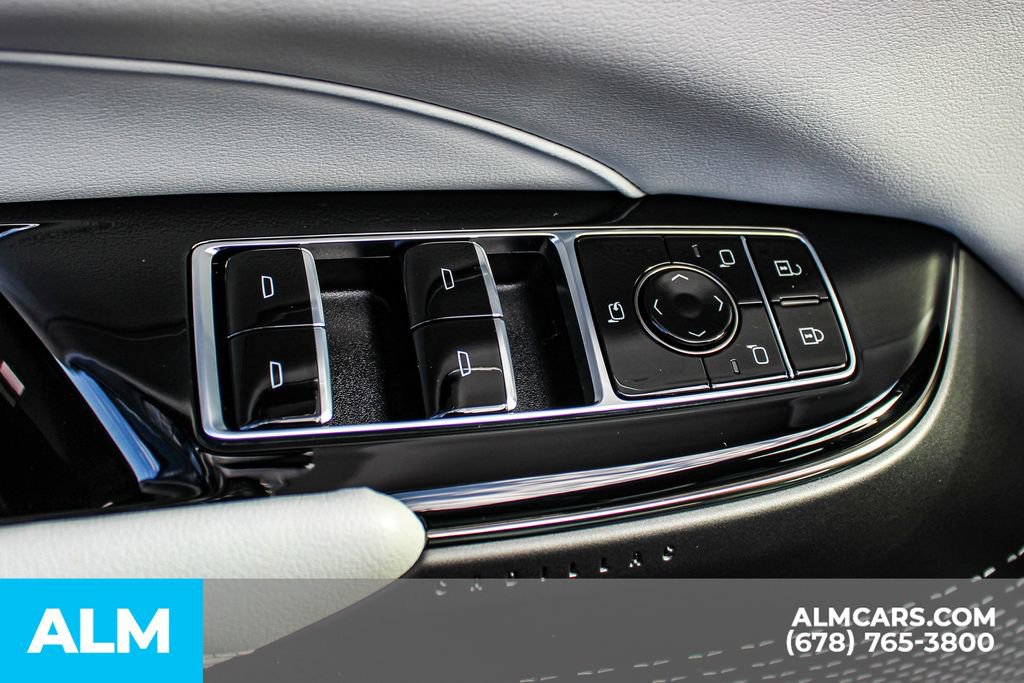 Used 2024 Cadillac Lyriq Sport image 40