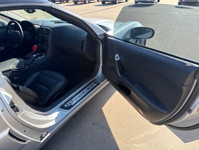 Used 2013 Chevrolet Corvette Grand Sport w/ 3LT Preferred Equipment Group RWD image 17