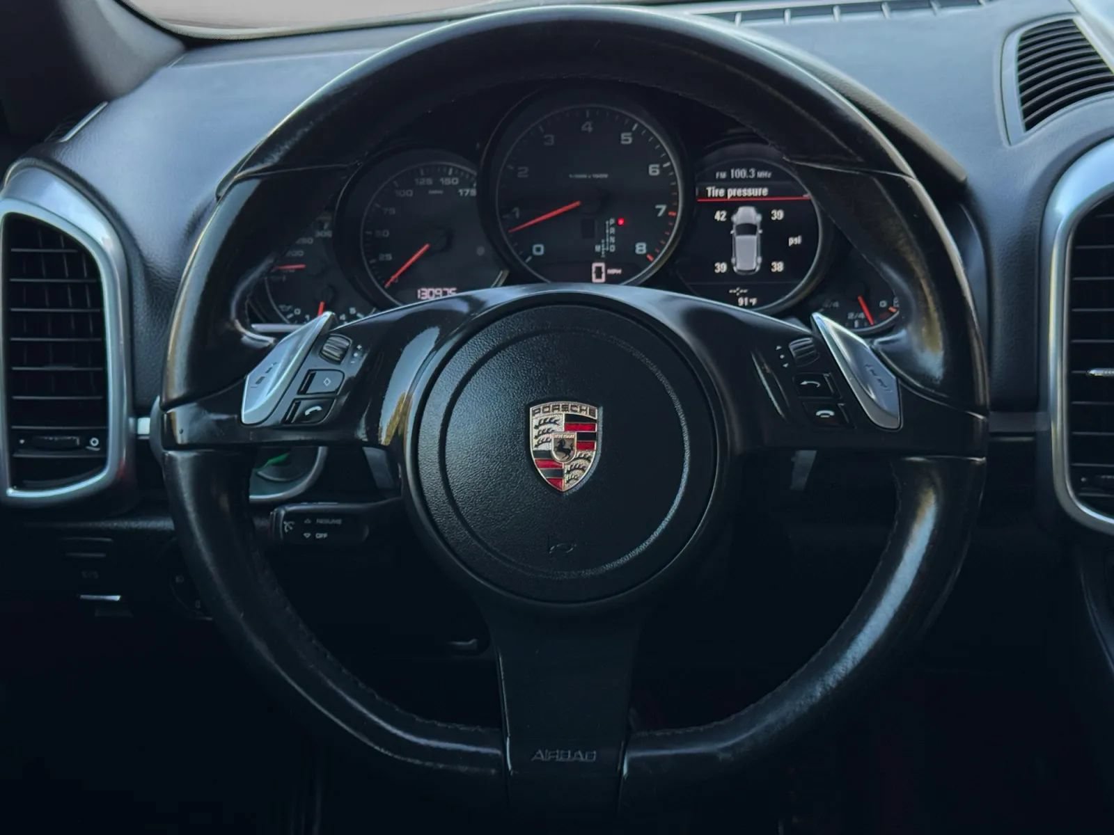 Used 2011 Porsche Cayenne AWD/4WD image 27