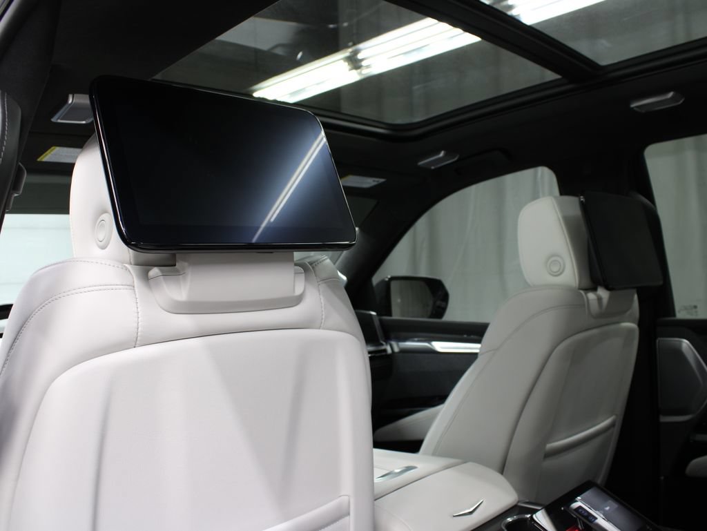 Used 2026 Cadillac Escalade V AWD/4WD image 19
