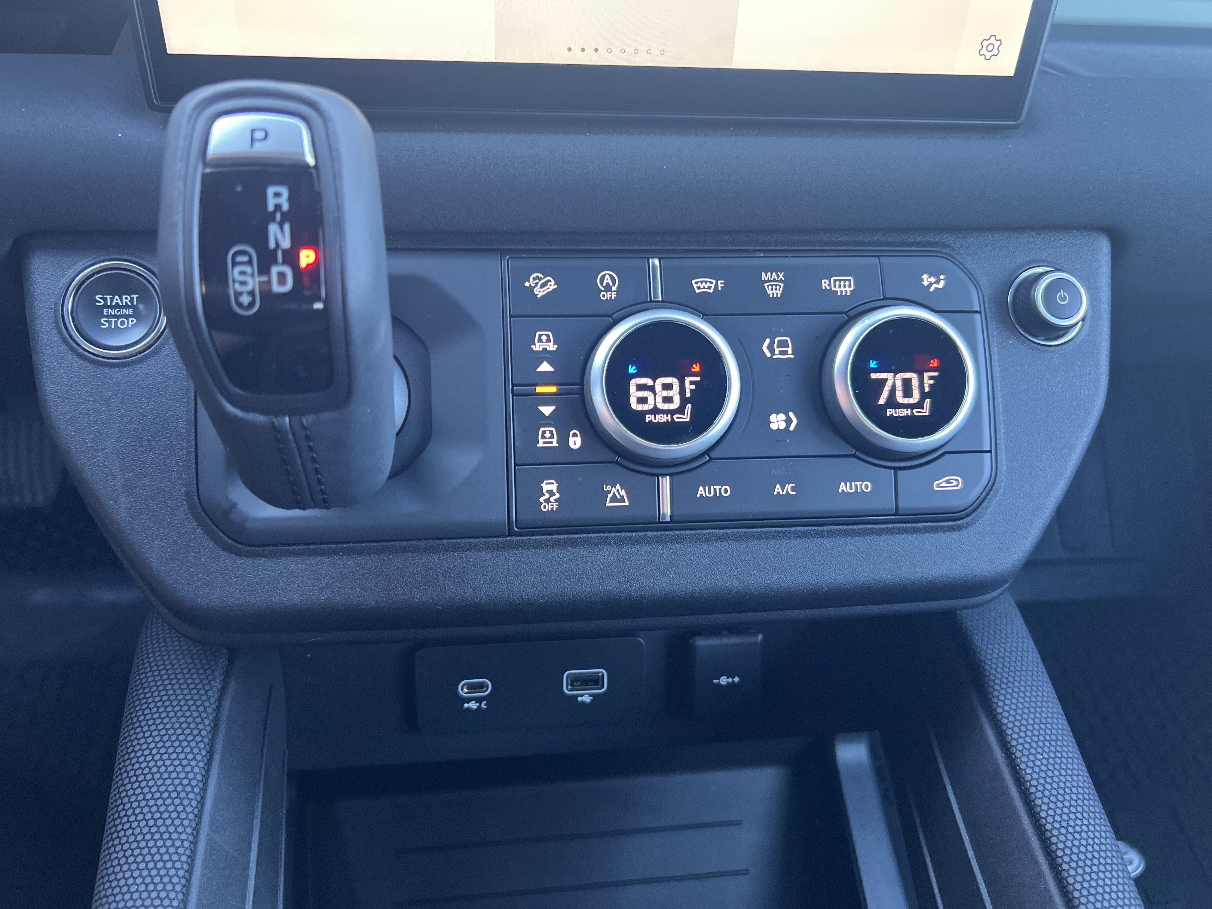 Used 2023 Land Rover Defender 110 75th Limited Edition image 19