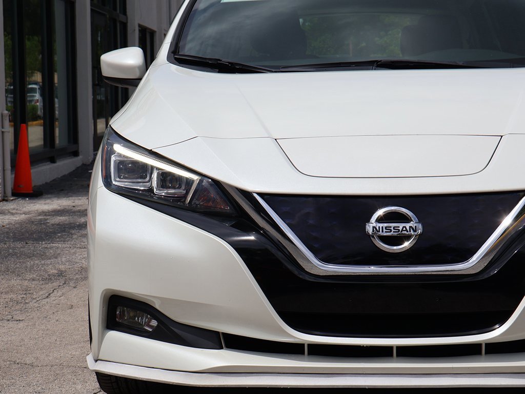 Used 2018 Nissan Leaf SV w/ SV Technology Package image 11