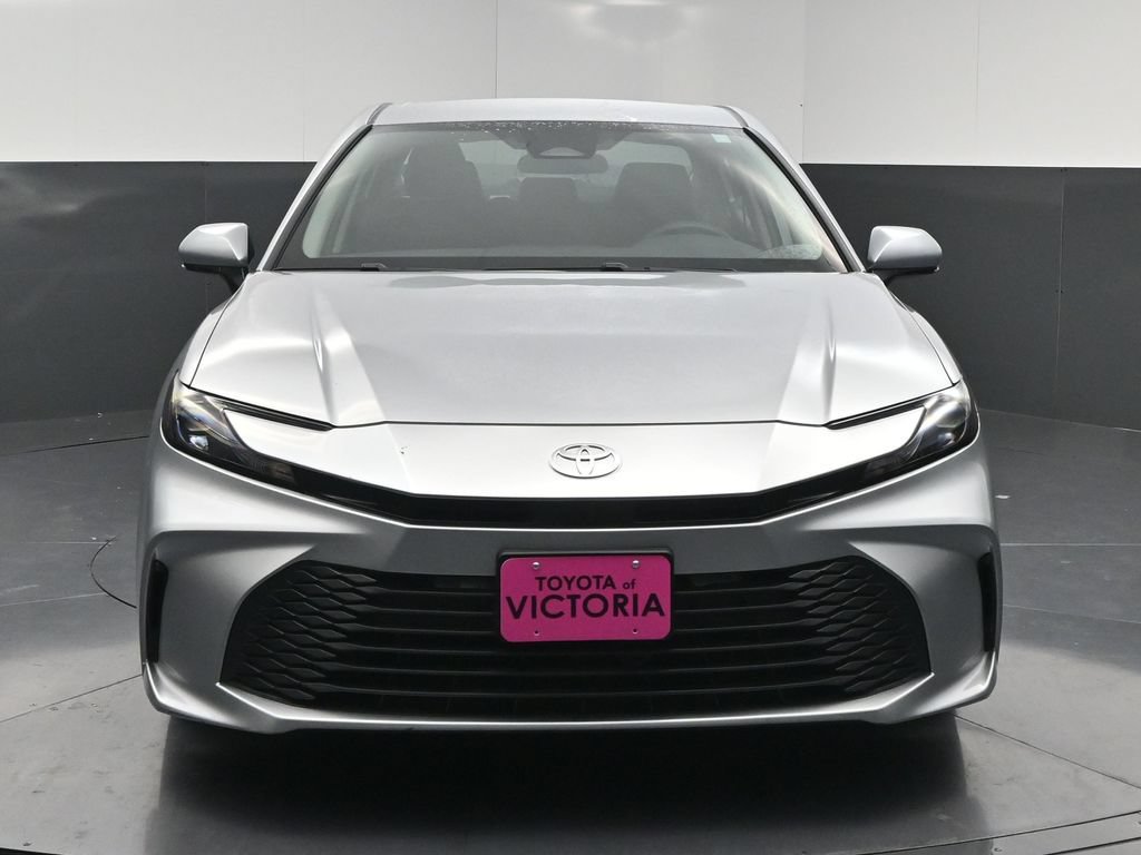 Used 2025 Toyota Camry LE FWD image 17
