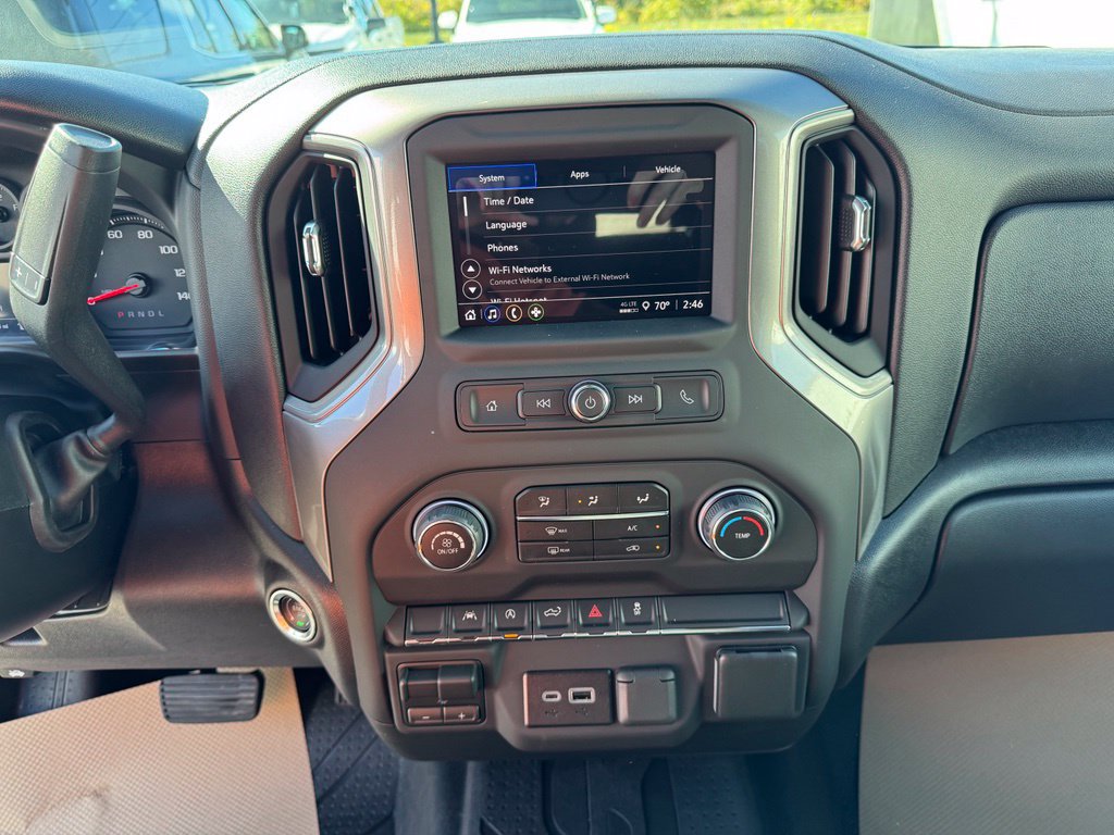 New 2026 Chevrolet Silverado 1500 Custom w/ Turbomax Blackout Package AWD/4WD image 15