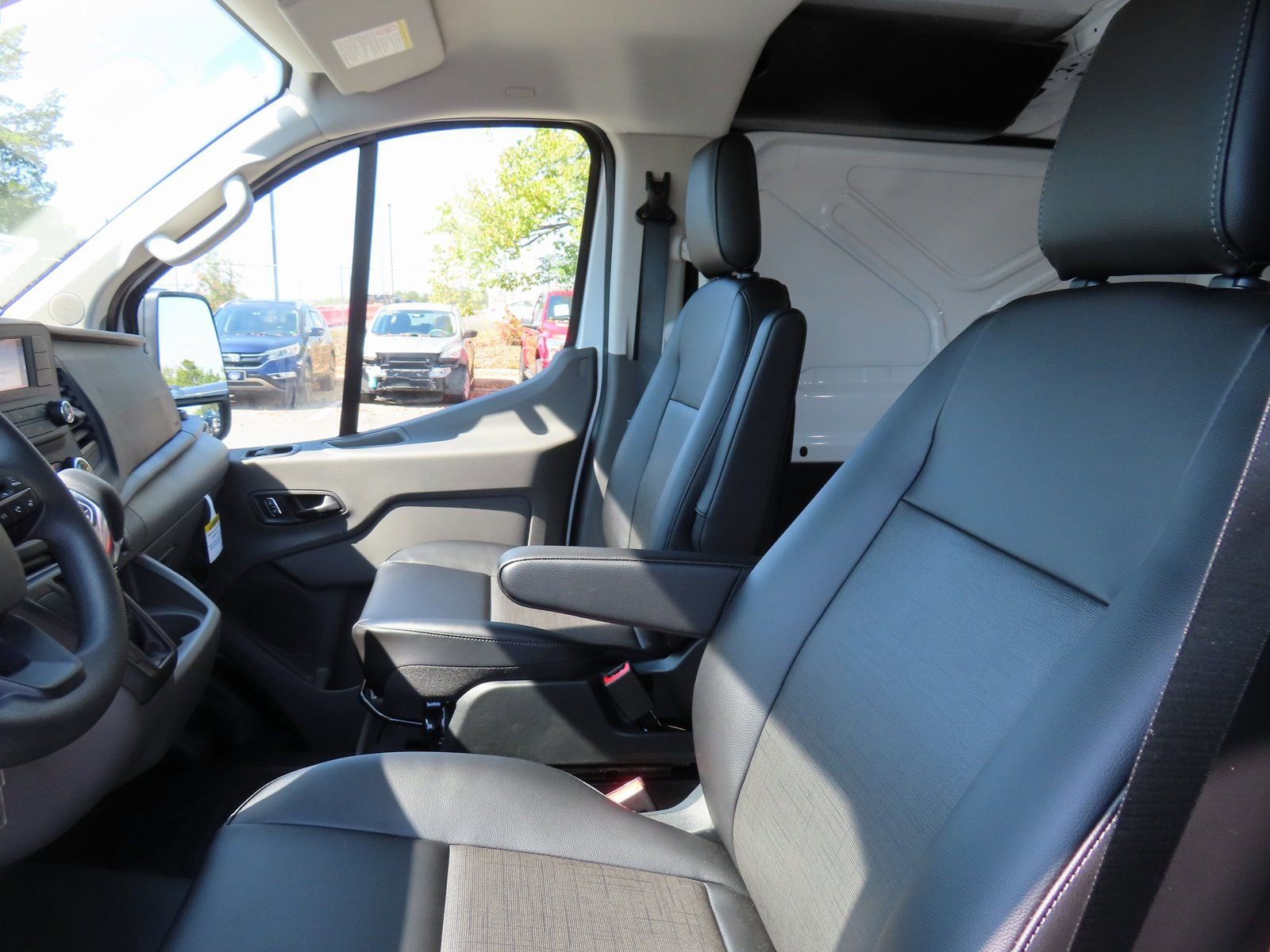 New 2025 Ford Transit 150 Low Roof image 9