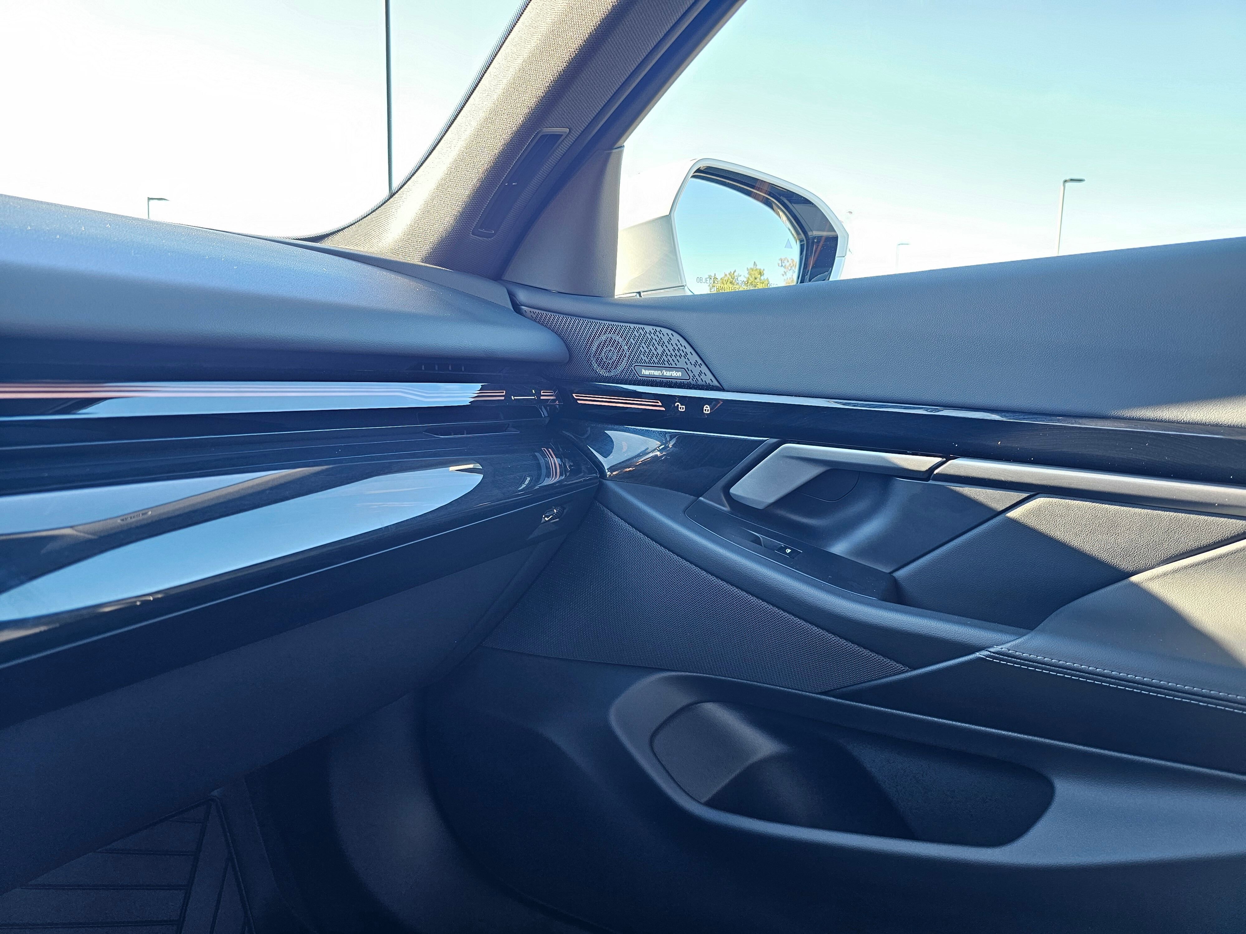 Certified 2025 BMW 530i xDrive w/ Premium Package image 25