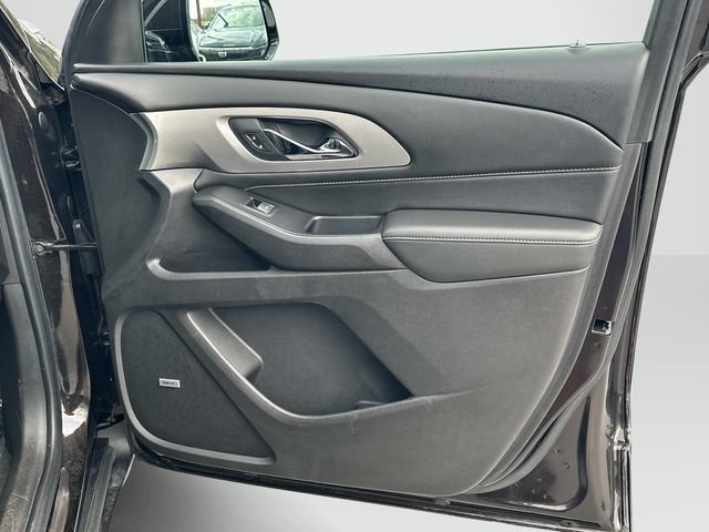 Used 2018 Chevrolet Traverse LT FWD image 23