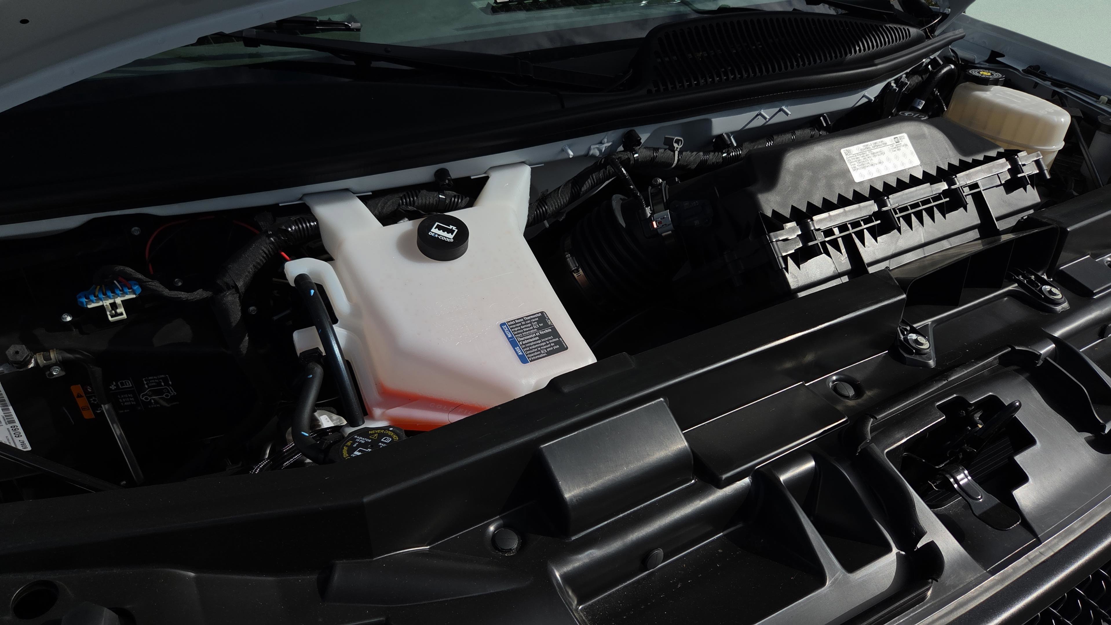 New 2026 Chevrolet Express 2500 LT w/ LT Preferred Equipment Group image 17