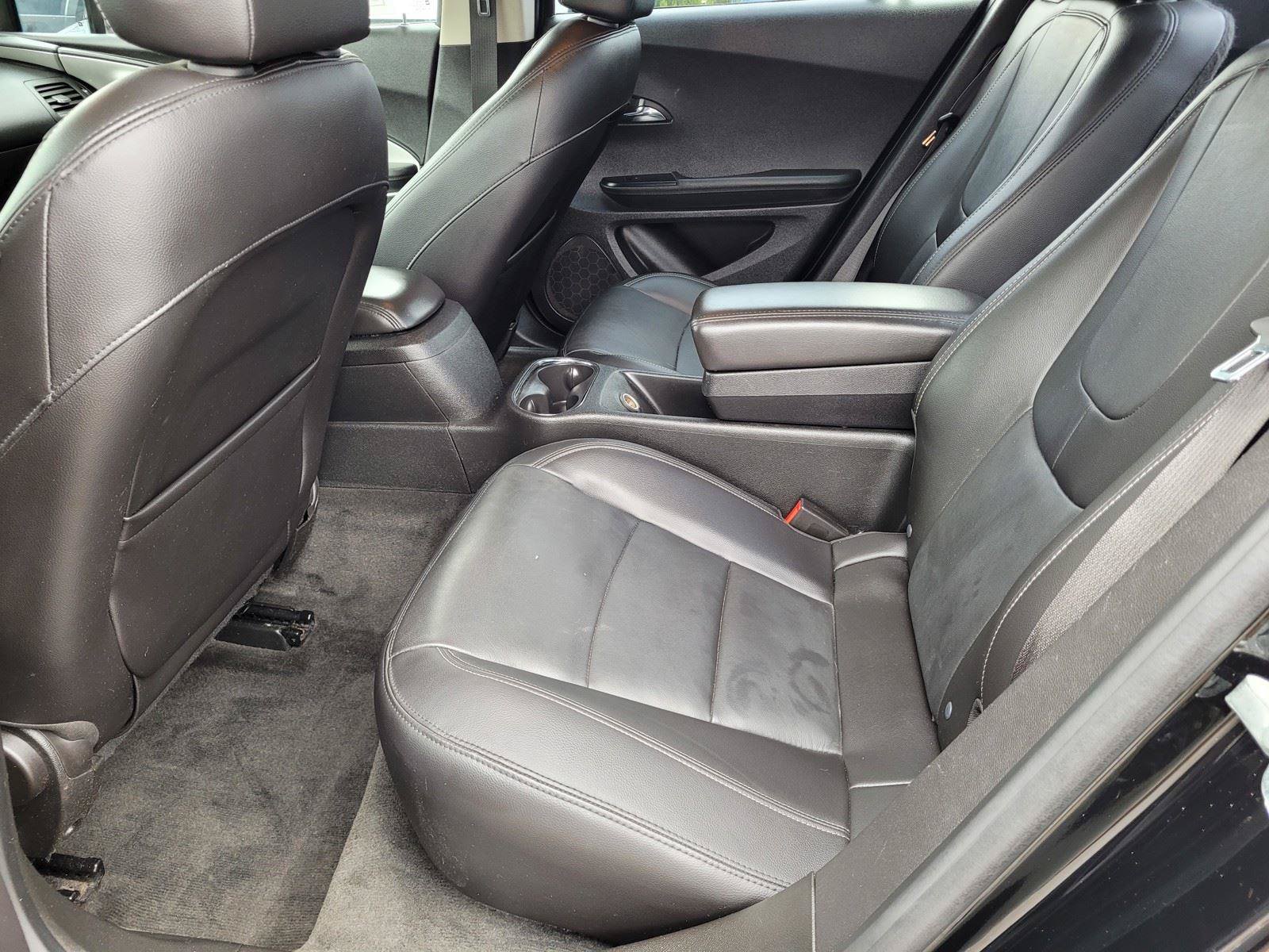 Used 2015 Chevrolet Volt Premium w/ Premium Trim Package FWD image 20