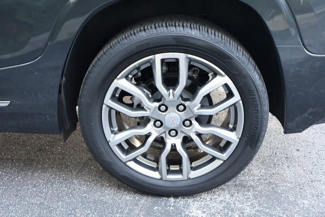 Certified 2022 GMC Terrain Denali w/ Denali Premium Package image 8