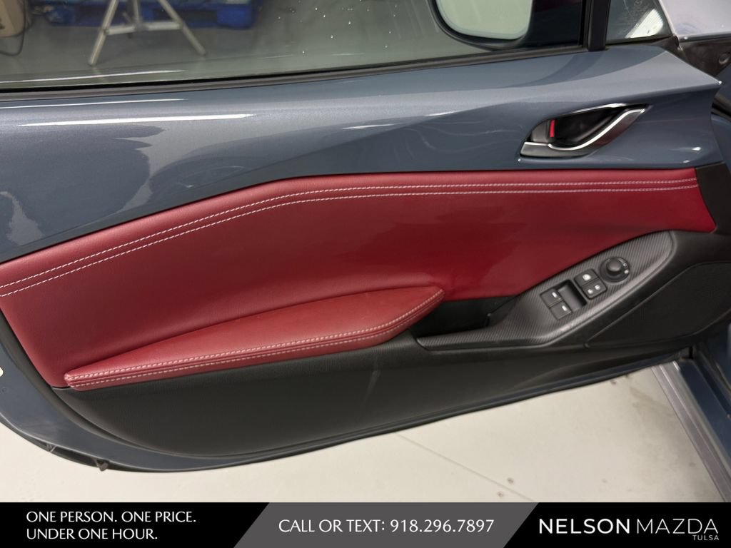 Used 2020 MAZDA MX-5 Miata RF Grand Touring RWD image 20