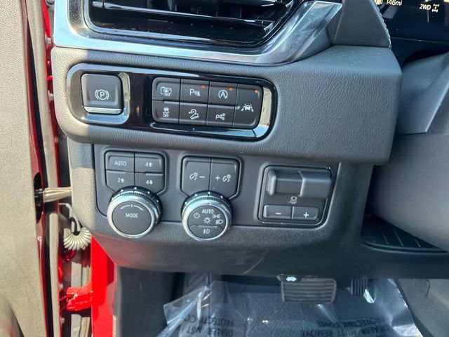 New 2026 GMC Yukon XL Denali w/ Denali Reserve Package image 31