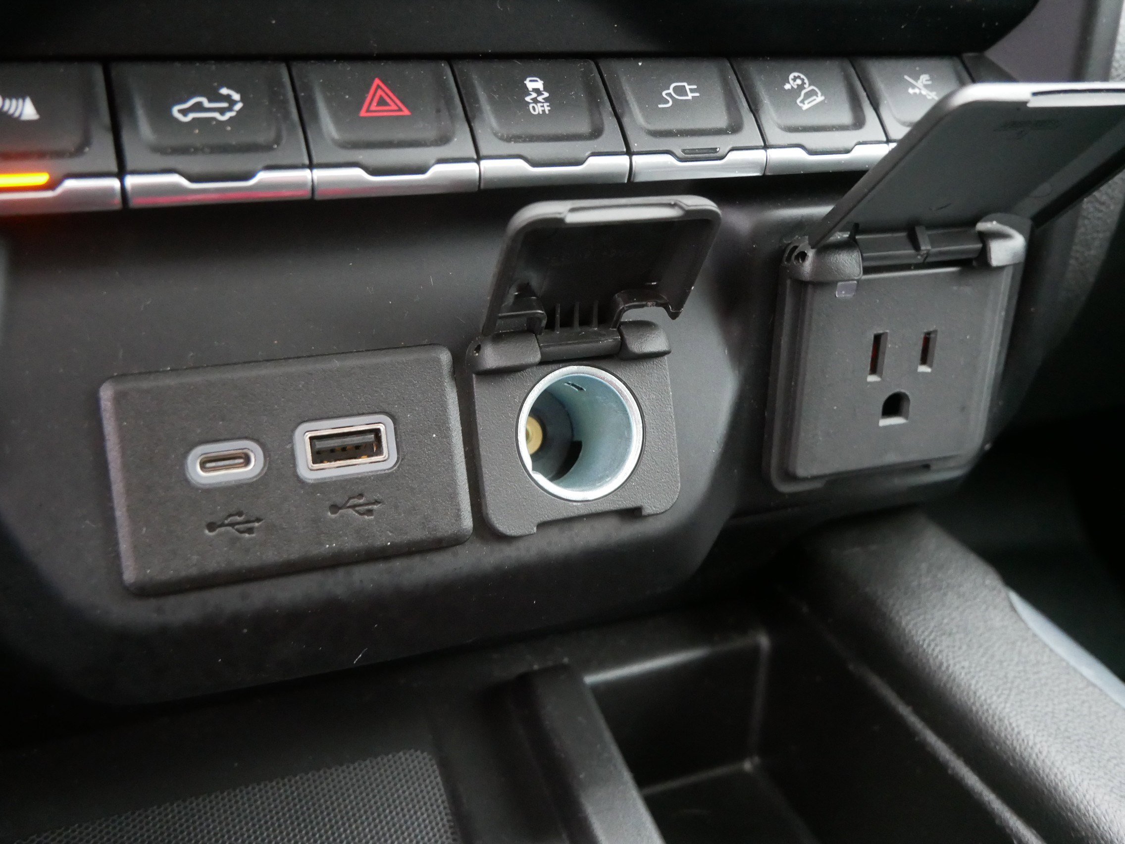 Used 2022 Chevrolet Silverado 3500 High Country w/ Z71 Off-Road Package image 36