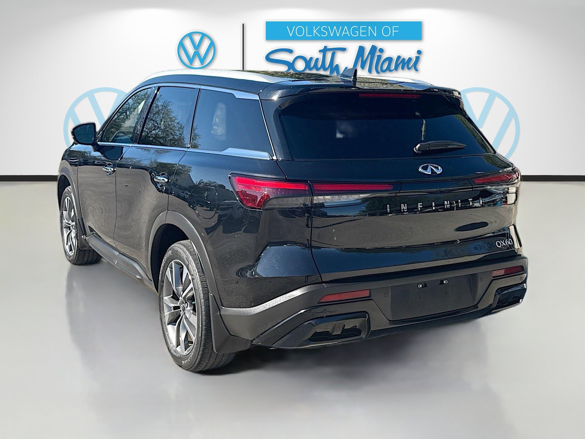 Used 2024 INFINITI QX60 Luxe image 5