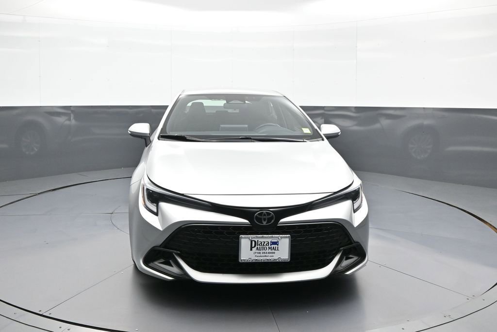 Used 2024 Toyota Corolla SE FWD image 2