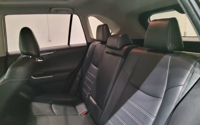 Used 2019 Toyota RAV4 Limited w/ Advanced Technology Package AWD/4WD image 21