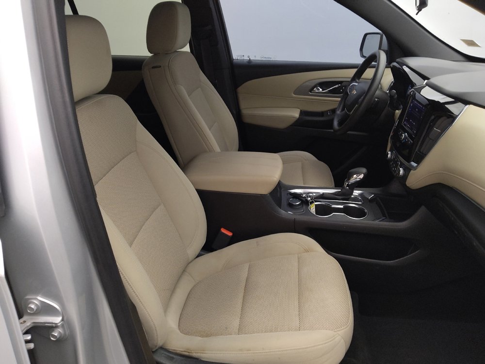Used 2022 Chevrolet Traverse LS FWD image 21