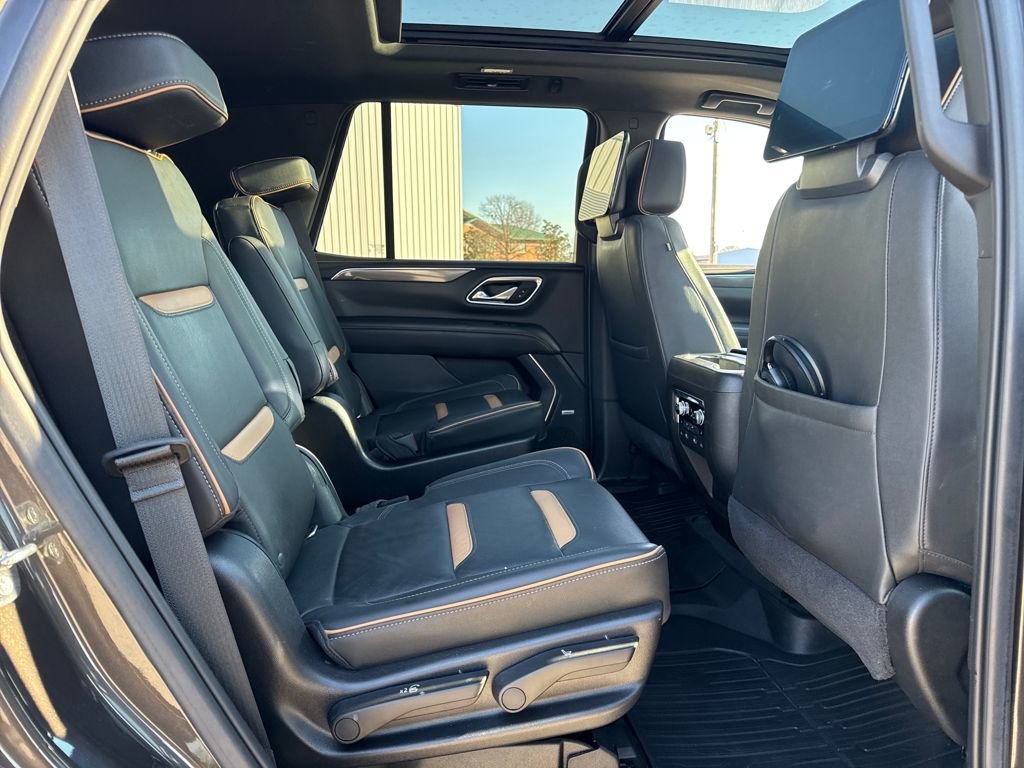 Used 2021 GMC Yukon AT4 w/ AT4 Premium Package image 13